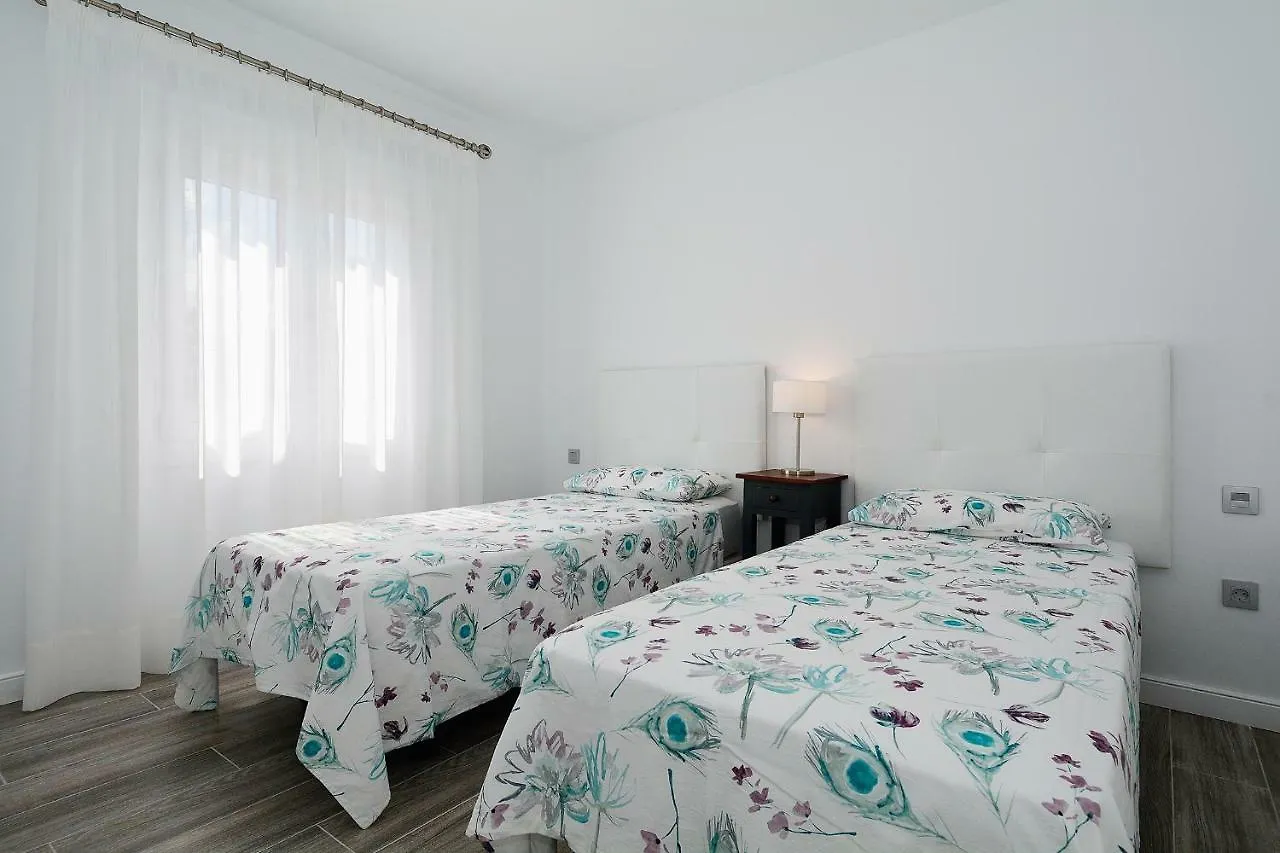 Rociega B Apartment Puerto del Carmen  0*, Puerto del Carmen (Lanzarote) Spain